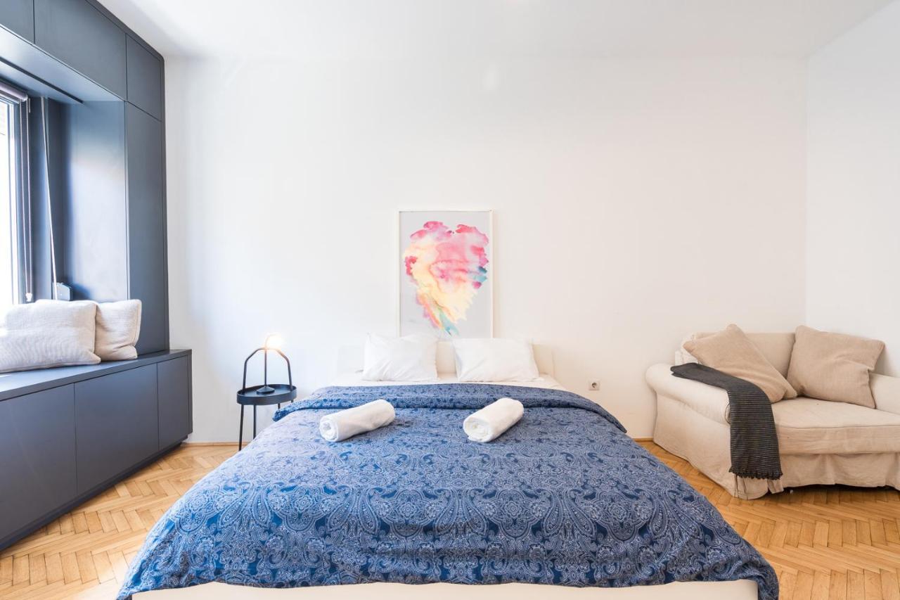 Bright Studio With Parliament View, Free Parking Budapeşte Dış mekan fotoğraf